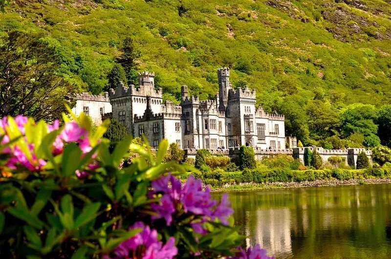Modern, spacious house located on The Wild Atlantic Way and The Connemara Loop