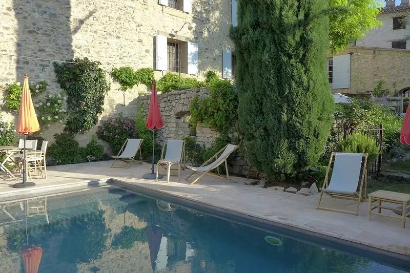 House with Provencal charm for lovers of authenticity.