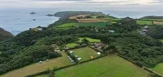 Pomme De Chien Campsite
