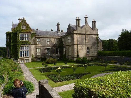 Muckross House, Gardens & Traditional Farms