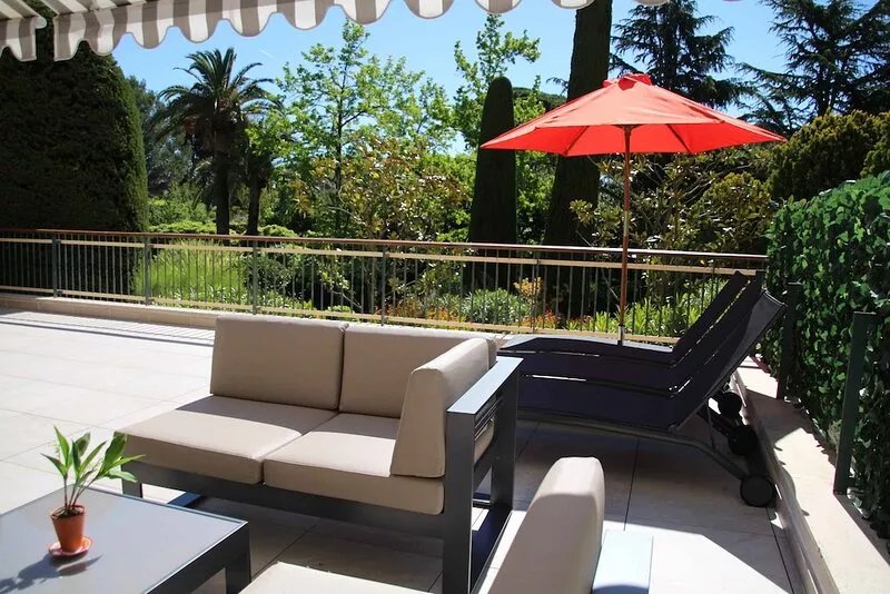 Superb apartment in park with pool near beaches and SUQUET