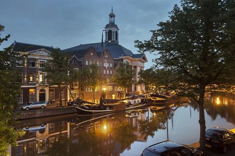studio in canal villa in the Old centre Schiedam