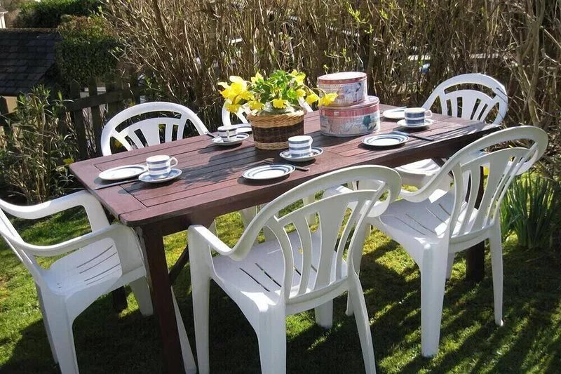 MOUNT VIEW, pet friendly, with a garden in Uplyme