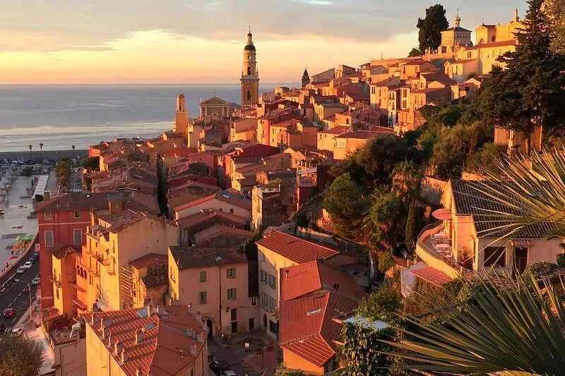 L'ensoleillée Orangers 60m² Exceptional view of the beach 250m Terrace 65m²