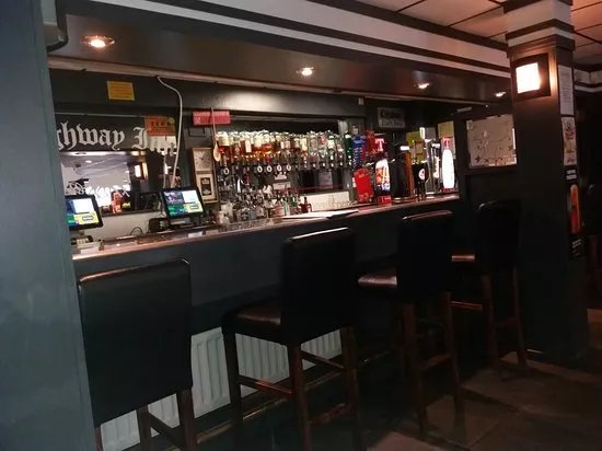 The Highway Inn Bar & Kitchen