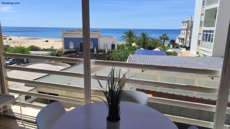Miramar Apartments
