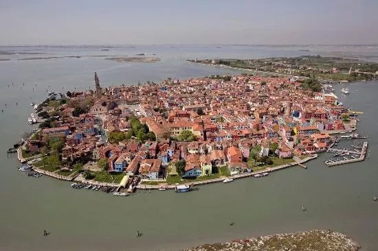 Discover Burano - Tours by local guide Silvia Zanella