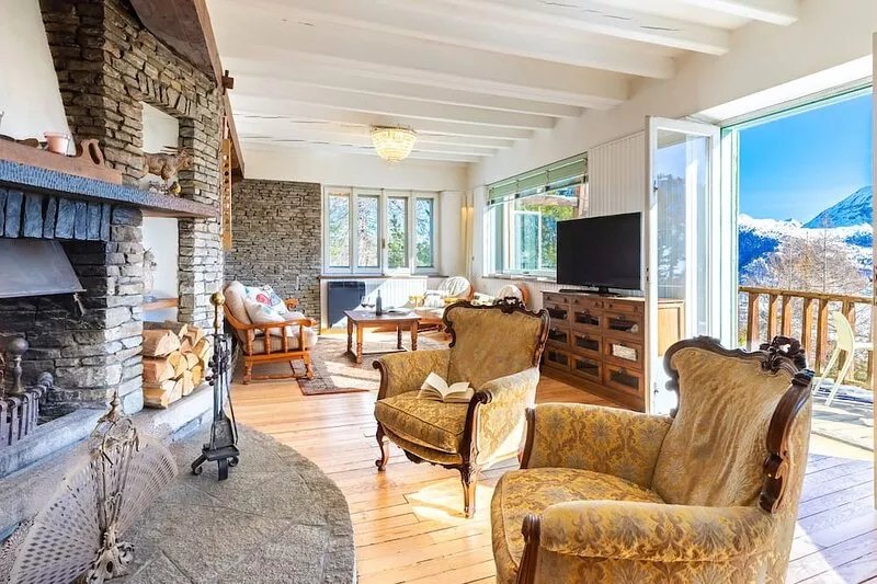Moon Mountains Chalet/private SPA upon request/direct access to ski slopes