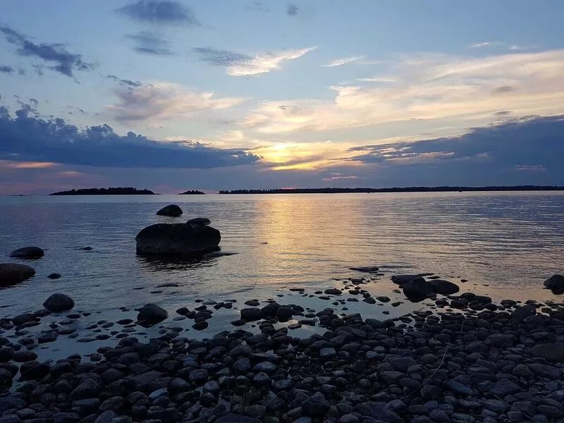 Pure Sweden - Holiday home in a secluded location on Lake Vänern on a large