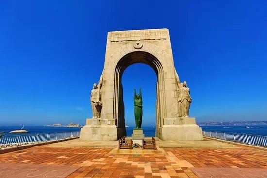 Monument Aux Morts Des Orients
