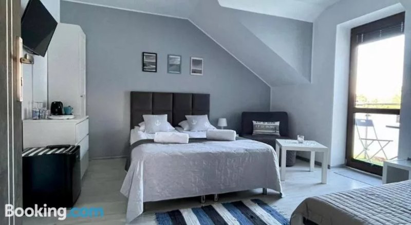 Villa Karmelowa Pokoje Goscinne Rewa Mosty