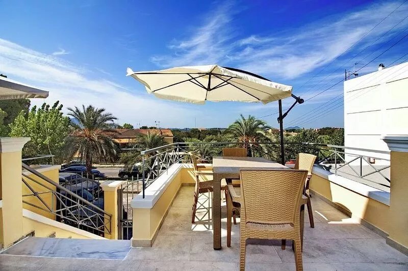 Garitsa Gem Suite - a stunning two-story house