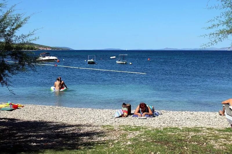 Two bedroom apartment with terrace and sea view Supetar, Brač (A-16774-b)