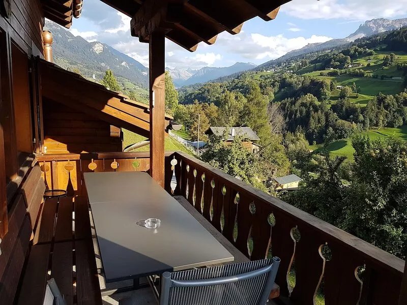 The rustic holiday home on the sunny slope