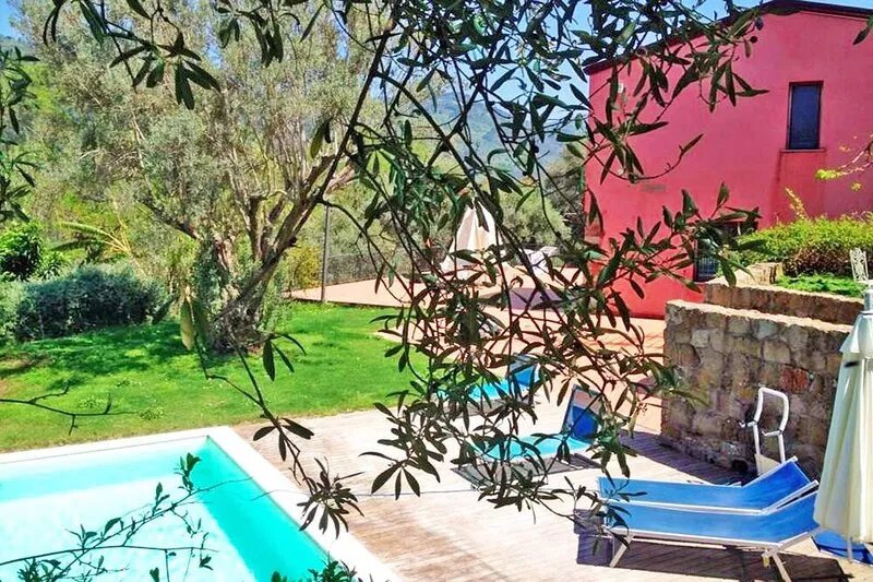 Relaxing farmhouse with pool 4km from the sea in Capo d'Orlando: Casa del Gelso
