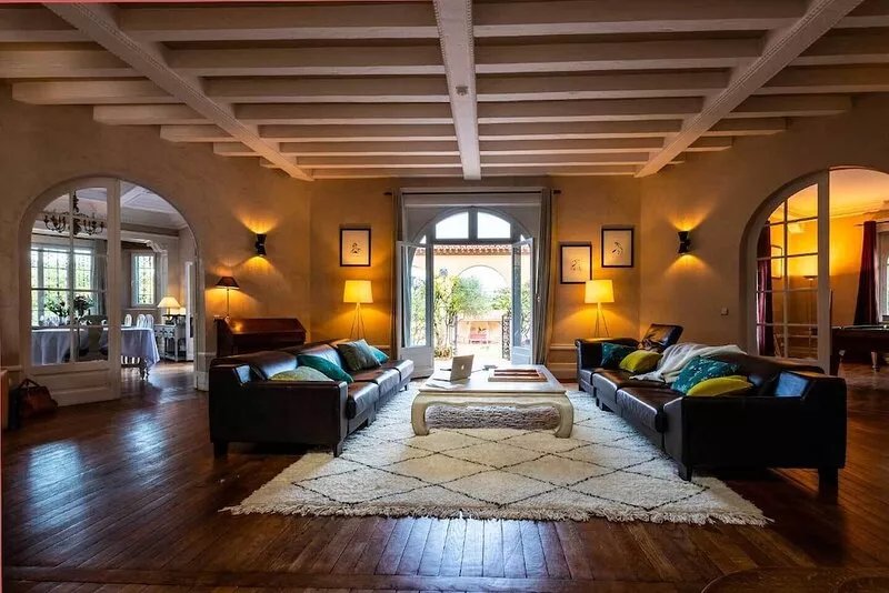 HACIENDA • KEYWEEK Large Family Villa with Pool, Garden, Sauna in Anglet