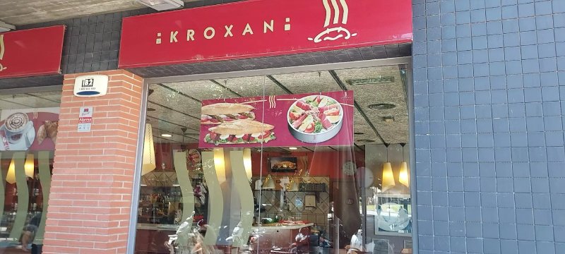 KROXAN Cafeteria
