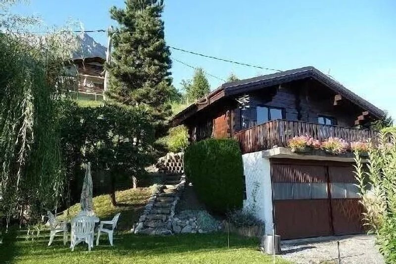 Seasonal rental, small self catered chalet