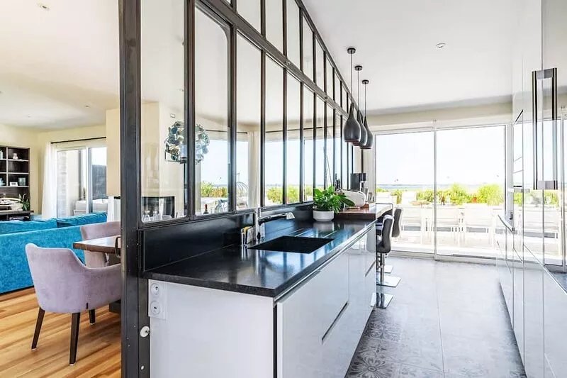 Indigo-Vue Mer et Piscine chauffée by Interhome