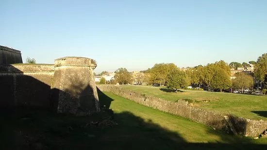 Autour de la Citadelle