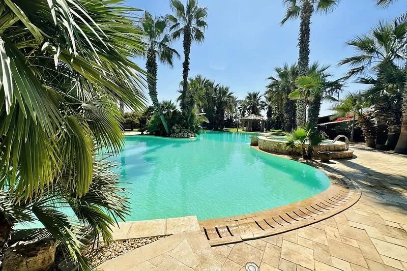 Dalya villa, beachfront, breathtaking pool, huge garden, a dream ...