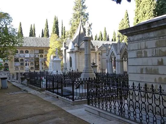 Granada Cemetery Walls Memorial