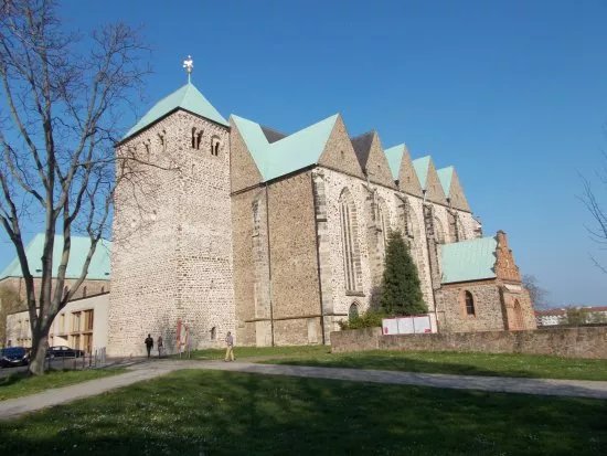 Katholische Universitaetskirche Sankt Petri