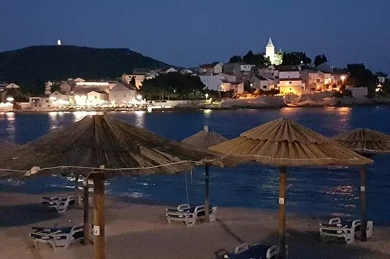 Modern Apartment in Primošten Burnji with Private Terrace
