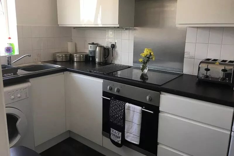 Eaton Ford Green Apartment