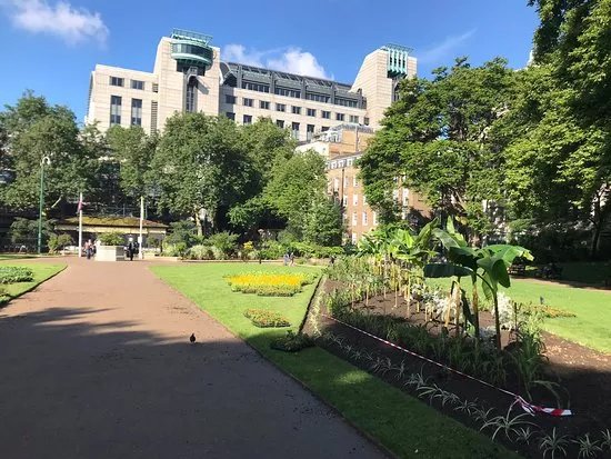 Victoria Embankment Gardens