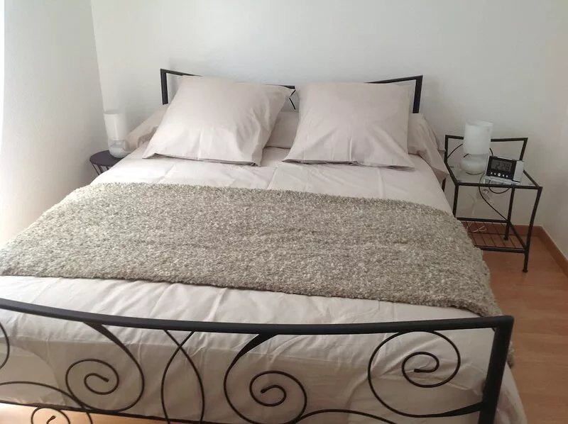 T3 bright apartment close to beach and city walls. 4/6, Wifi