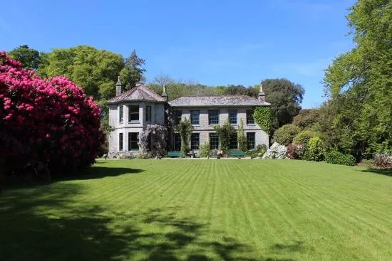 Bosvathick Garden and House Tours