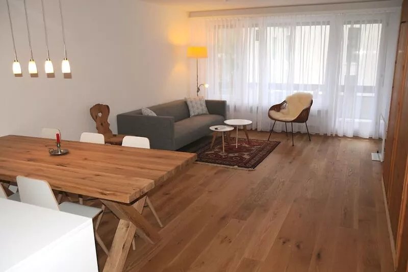 Beautiful apartment, centrally located, newly renovated (2014)