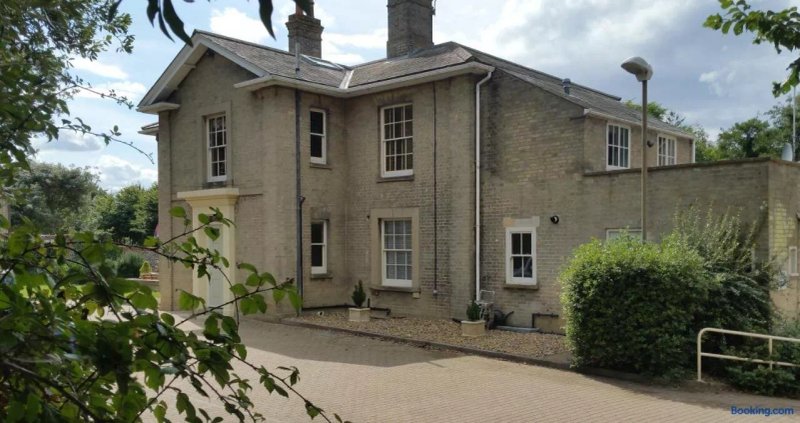 Parkside House