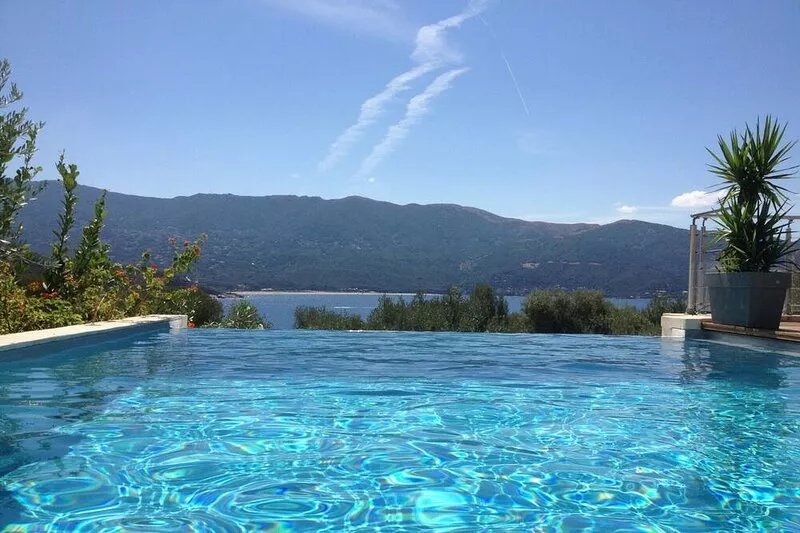 CONTEMPORARY AIR-CONDITIONED VILLA HEATED POOL NEAR BEACHES 4*, 4* VILLA