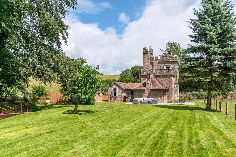 Lower Lodge Gatehouse at Kentchurch - Pet Friendly