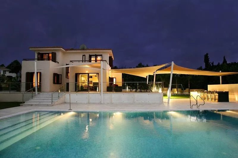 An outstanding luxury and comfort property  located in a quiet luxury complex