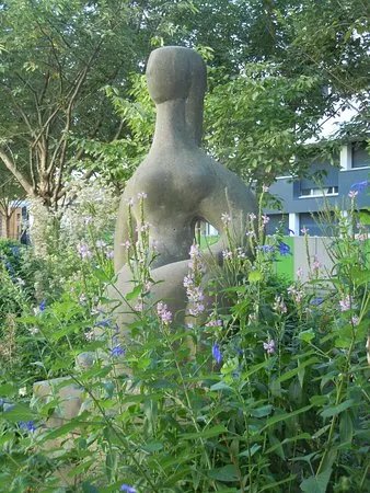Statue Femme Assise