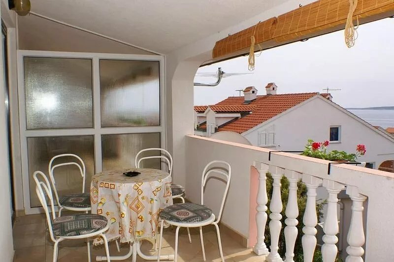 Two bedroom apartment with terrace and sea view Mandre, Pag (A-523-d)