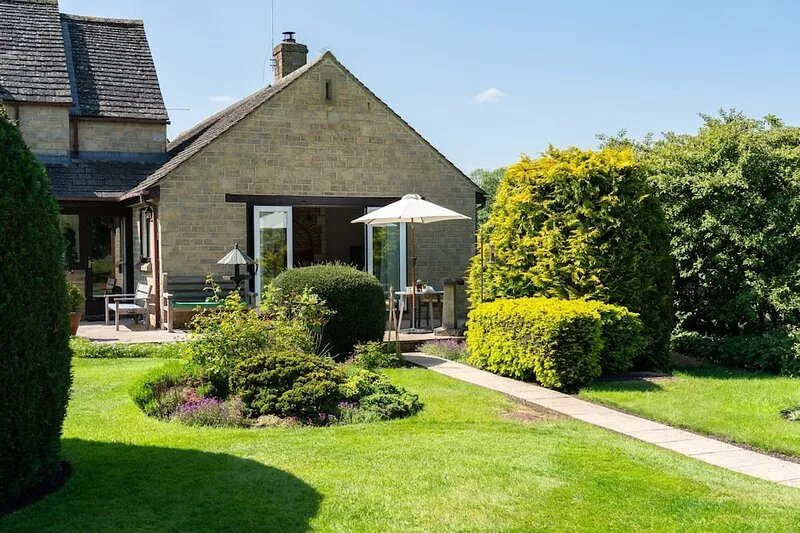 Cosy holiday cottage for 2 in the Cotswolds - Twigs