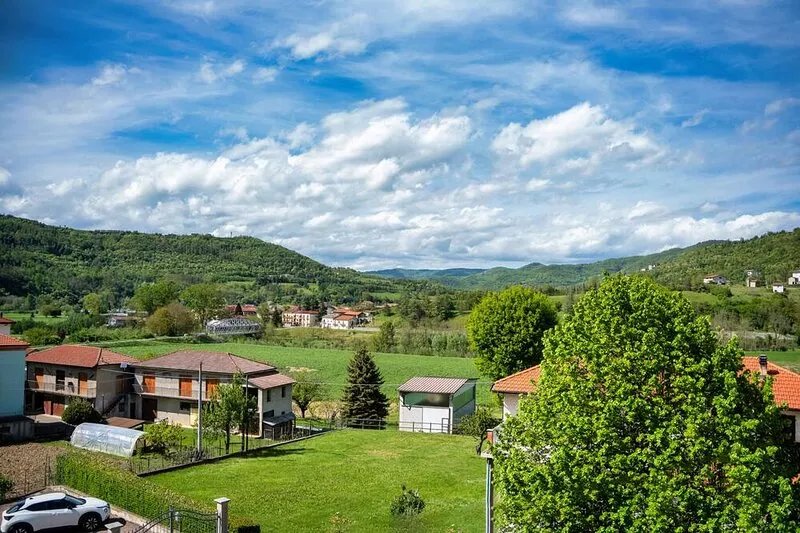 A cozy retreat between the hills of the Langhe and the Ligurian Sea
