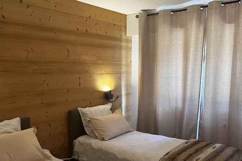 Very nice Appart. 94 m2 downtown renovated 2022, with balcony and garage.