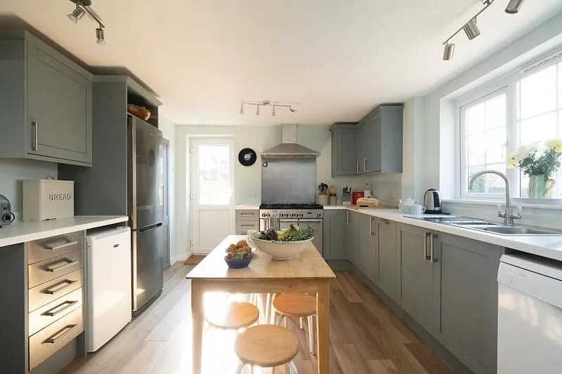 Sea View, Thorpeness - sleeps 12 guests  in 6 bedrooms