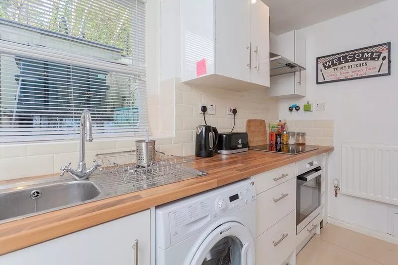 Windsor House - A Home from home