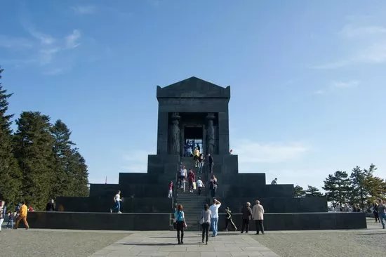 Mountain Avala