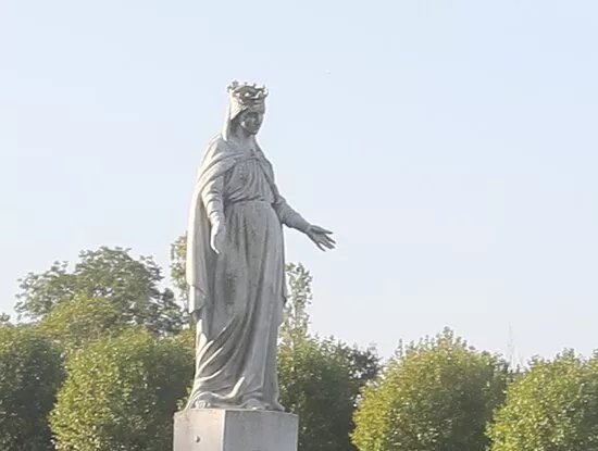 Statue de la Vierge