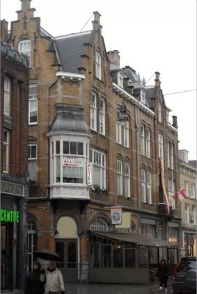 All-In Hotel