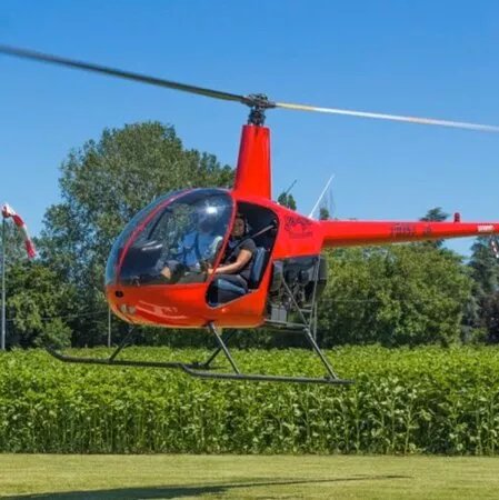 in volo  in elicottero su Modena e dintorni con partenza dalla Ca' del rio resort a Formigine. Info 3335261835
