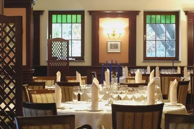 Dzika Kaczka Restaurant