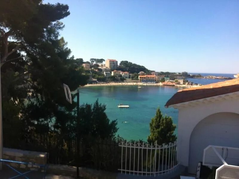 HOUSE 3 bedrooms SMALL GARDEN AND PRIVATE SWIMMING POOL SEA VIEW BEACHES
